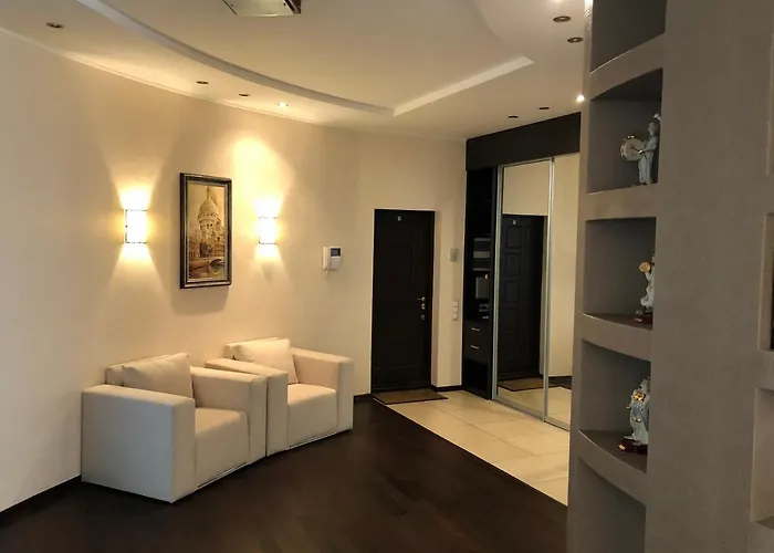 Cozy Apartment In A New Building Close To The Downtown