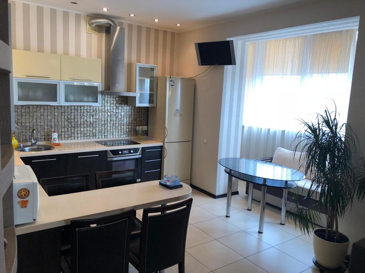 Cozy In A New Building Close To The Downtown Apartment Kyiv